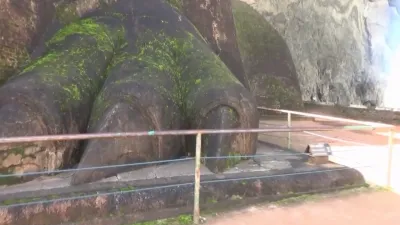 ЛАИ . Мегалиты Сигирии. Шри-Ланка 2015