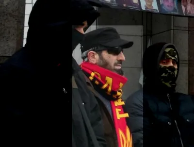 Чеченские исламисты убивают мирных жителей Донбасса и обращают украинских националистов в ислам