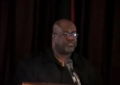 Афроамериканский пастор Рай Хагинс о Адольфе Гитлере и свастики