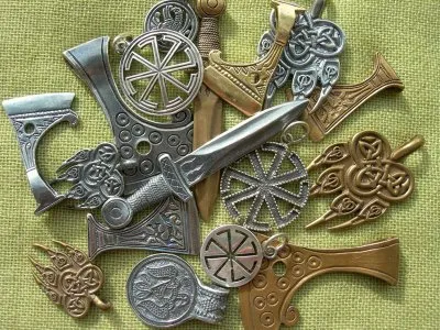 Славянские Обереги: Что это, для чего и как правильно делать