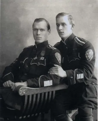 Национал-социализм против субкультуры: о поведении