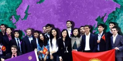 Между неосоветскими евразийцами и псевдолибералами