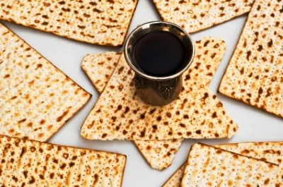 День рождения божьего народа. И праздничное поздравление президента 2016.