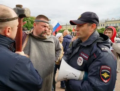 В Санкт-Петербурге прошёл митинг против планов назвать мост именем Ахмата Кадырова