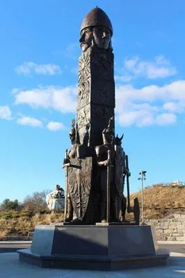 Бронзовая статуя Световиду в США