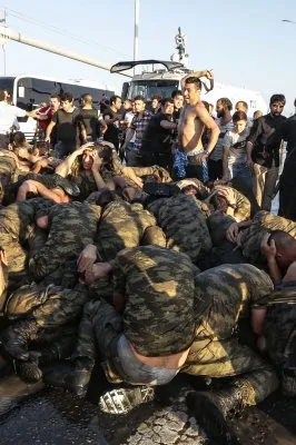 Масоны, исламисты и почему не удался военный переворот в Турции