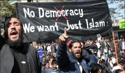 Мультикультурализм погубит мир: Мухаммед  — самое популярное имя для новорожденных мальчиков в Англии