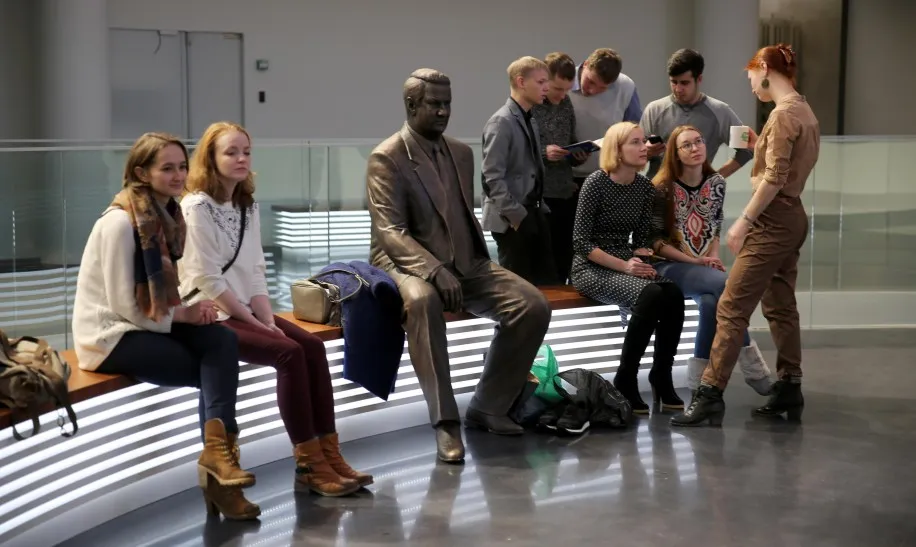 НАМ НЕ НУЖЕН ЦЕНТР РАЗРУШИТЕЛЯ СТРАНЫ!