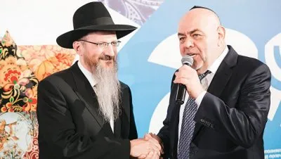 Максим Шевченко прогнулся под Хабад.