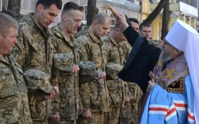 Как попы РПЦМП молятся за украинских боевиков, отжимают собственность и преследуют инакомыслящих