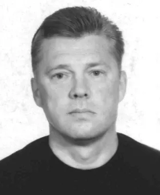 Антиквар и Вова-Шнырь. Как из пособника бандитов стать президентом России