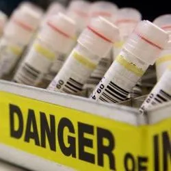 Роберт Де Ниро предложил 100000$ за доказательство безопасности вакцин