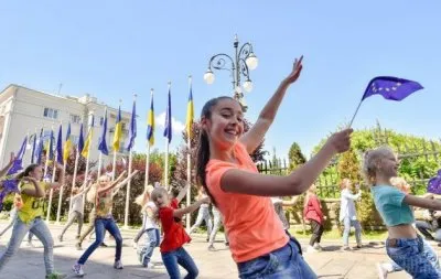 Безвиз который украинцы заслужили: с чипом в паспорте украинцев будут выпускать из Украины в Европу 