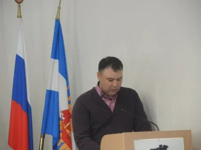 ЧИСТЫЙ ЧЕТВЕРГ В ЛОСОСЕВОМ ЗАЛИВЕ (Гримасы сырьевой экономики)