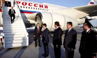 Как "Солнцеликий" объезжает свое царство