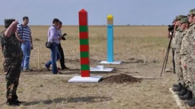 Клептократия Путина разбазаривает земли России.