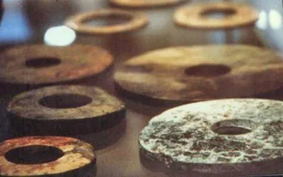 Ложь академической науки и артефакты реальной истории