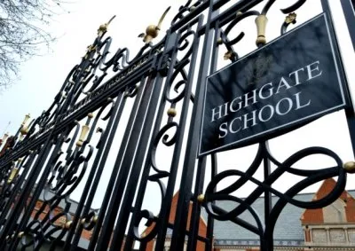 Россия вышла в мировые лидеры по количеству обучающихся в Великобритании детей