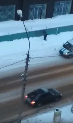 Береги свой двор от путинистов: полицейские начали разрисовывать заборы словом «ПУТИН»!