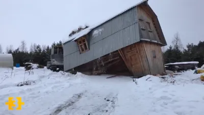 Снос дома оккупационной властью РФ в поселении родовых поместий Добрыня, Свердловская область