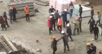 Таджики и северокорейцы били друг друга арматурой, камнями и палками