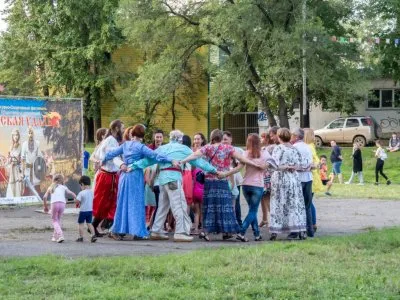 ДЕТСКИЙ ВЗГЛЯД НА ВЗРОСЛУЮ УДАЛЬ. И ВЗРОСЛЫЙ НА ДЕТСКУЮ