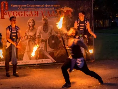 ДЕТСКИЙ ВЗГЛЯД НА ВЗРОСЛУЮ УДАЛЬ. И ВЗРОСЛЫЙ НА ДЕТСКУЮ