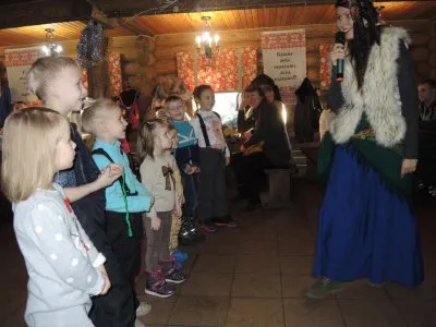 СОЛНЕЧНЫЕ КОЛЯДКИ И ЗАДУШЕВНЫЕ СВЯТКИ