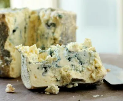 Вред сыра. Сыр содержит наркотические вещества и вызывает зависимость