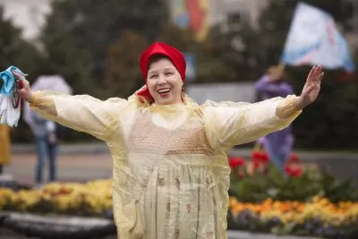 Ненастный четверг с хороводным сюрпризом