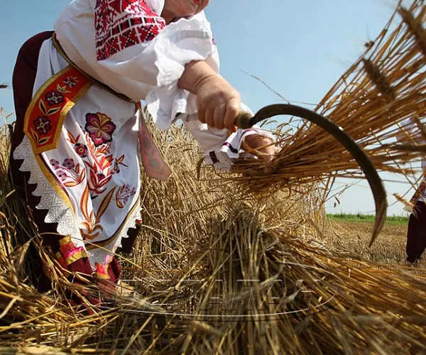 Почему славянские праздники не обходятся без песни?