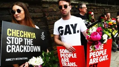 Московские педерасты поддержали кампанию западных СМИ касательно «плохой России»