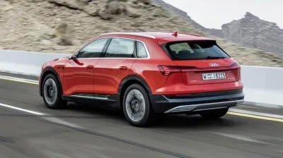 Лучшие электромобили 2019 года по версии ТопГир