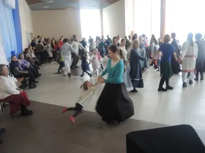 СИЛУ РОДА ПРИНИМАЛИ, ЯРЫМ СОЛНЫШКОМ СИЯЛИ