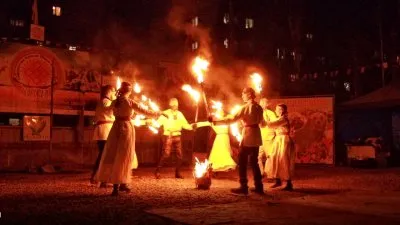 ЧИНОВНИЧЬЯ МАСЛЕНИЦА: ХОРОШО ХОТЬ НЕ В ЯНВАРЕ!