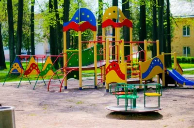 Детская площадка: строим правильно