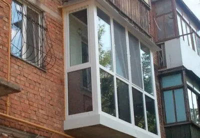 Три преимущества остекления балкона