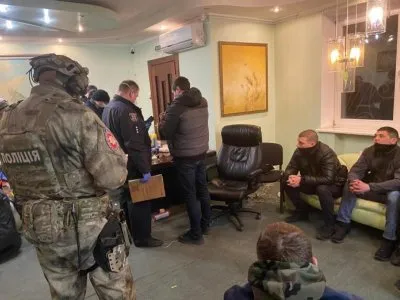 "Заложница", которая захватила здание