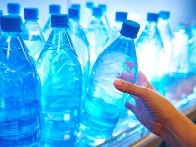 Бутилированная вода: допустимое и недопустимое содержание жидкости и тары