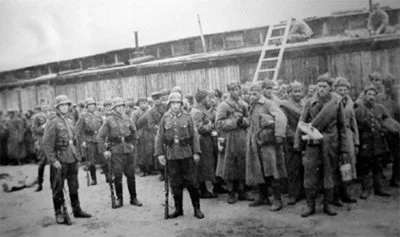 Как британские военные отправили на дно 2000 советских солдат во второй мировой