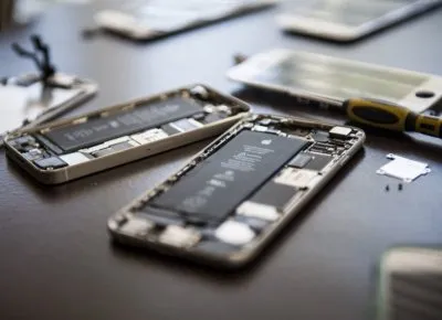 Профессиональный ремонт iPhone или своими руками?