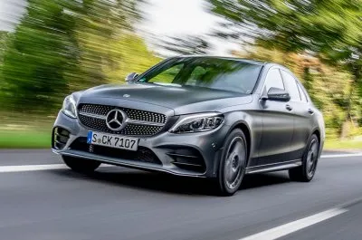 Mercedes-Benz: одна машина — безграничные возможности